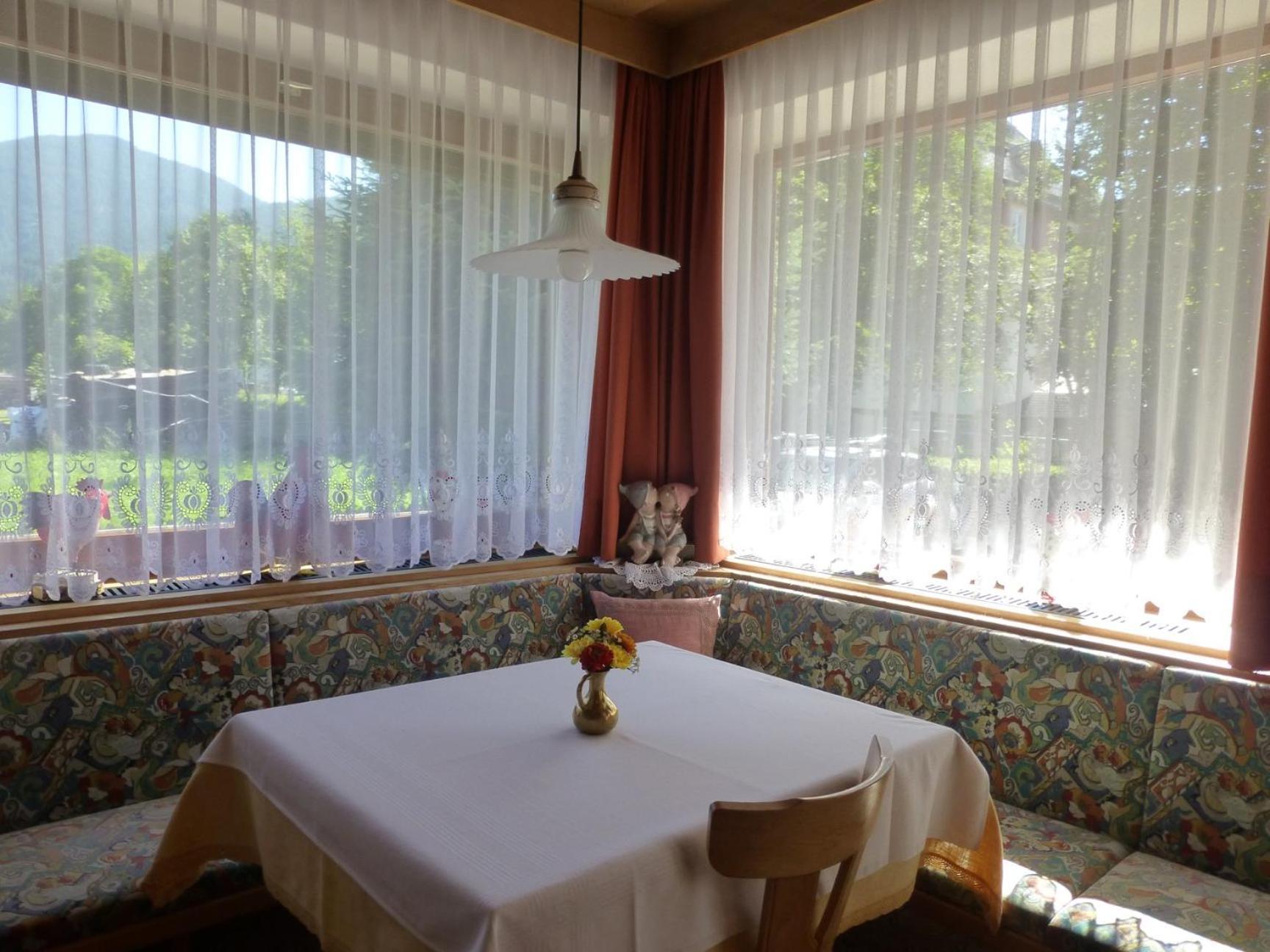 Bed and Breakfast Garni Helfer Toblach Exteriér fotografie